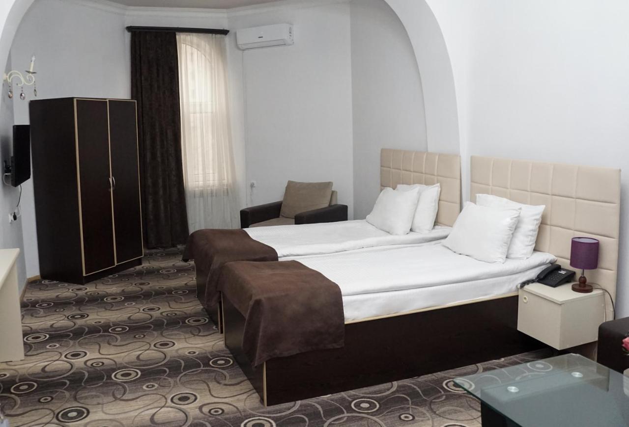 Nor Yerevan Hotel Bagian luar foto